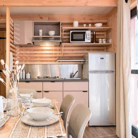 Canvas and wooden tent 5 persons - Lodge Nature 3 Rooms 5 People + TV