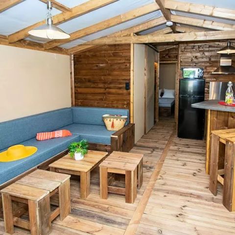 Canvas and wooden tent 5 persons - Lodge Comfort 3 Rooms 5 Persons + TV