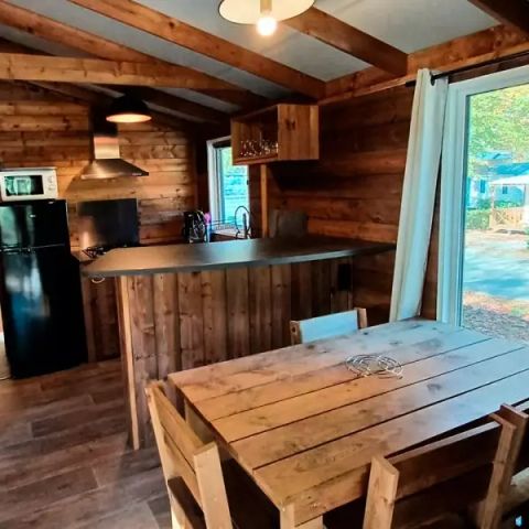 Tent van canvas en hout 5 personen - Lodge Comfort 3 Kamers 5 Personen + TV