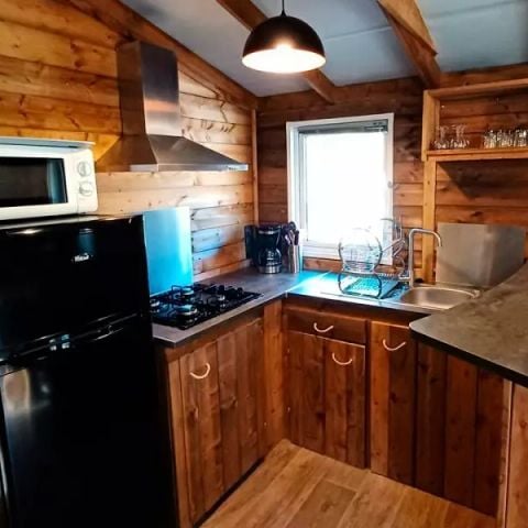 Canvas and wooden tent 5 persons - Lodge Comfort 3 Rooms 5 Persons + TV