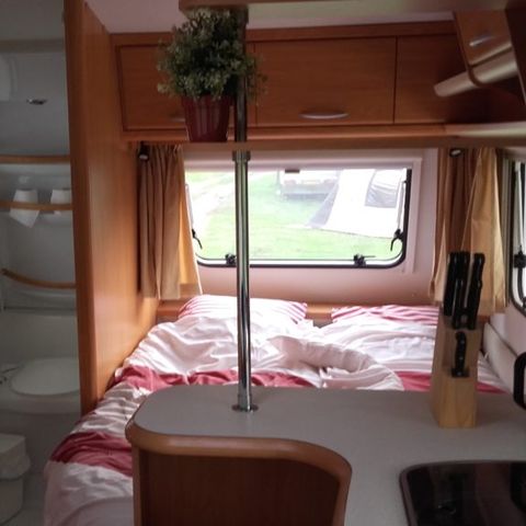 CARAVANA 2 personas - Inodoro químico