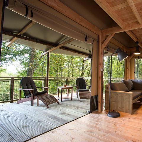 Tente en toile et en bois 6 personnes - Tente SAFARI LODGE OKAVANGO PREMIUM    57 M² / 3 Chambres - Terrasse couverte