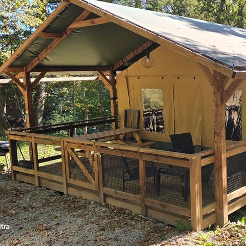 Lodge 4 persons - SAFARI LODGE NATURE SANDERS 2-bedroom tent - covered terrace (no private bathroom)