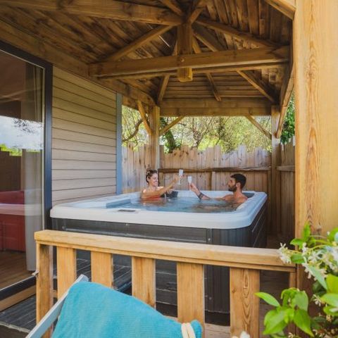 Mobilheim 4 Personen - Moorea 52 m² - 3 Räume - 2 Schlafzimmer - Privater Jacuzzi - Klimaanlage