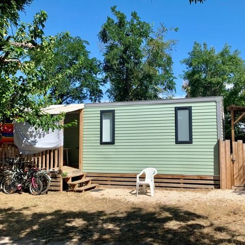 MOBILHOME 5 personnes - Créole 32 m² - 3 pièces - 2 chambres - Jacuzzi privatif - Climatisation