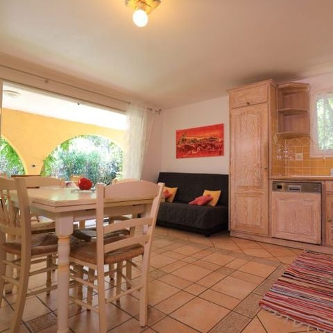 Apartement 4 Personen - 2-Zimmer-Wohnung 40m² - 1 Schlafzimmer - Dusche - TV - Jacuzzi