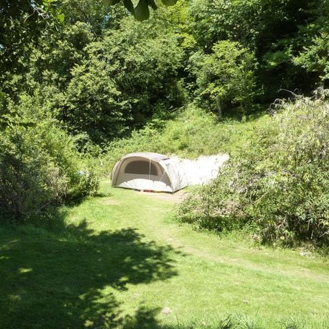 STAANPLAATS - Pakket kleine tentplaats (-10m²)