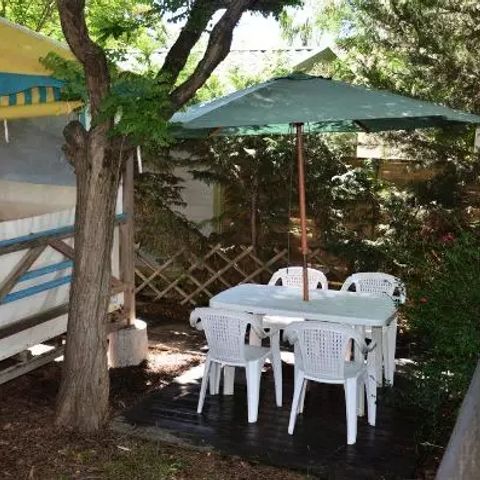 BUNGALOW 4 personnes - 3 Pièces 4 Personnes Sans Sanitaires