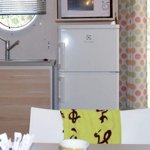 Mobilheim 4 personen - Mobil Home Îles D'or - 23m² - 2 Zimmer + halbüberdachte Terrasse