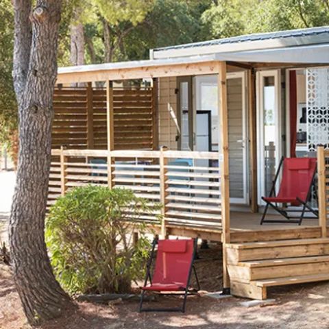 MOBILHOME 8 personas - 3 habitaciones 6 adultos + 2 niños Terraza semicubierta Aire acondicionado