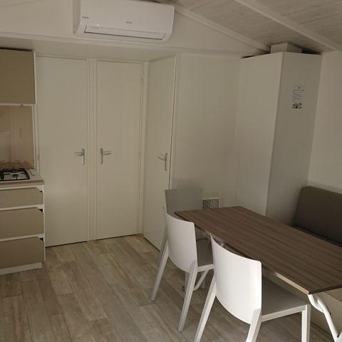 Mobile home 6 persons - 3 BEDROOM COMFORT mobile home 8.60m x 4m (34m²) + semi-covered terrace + air conditioning + television