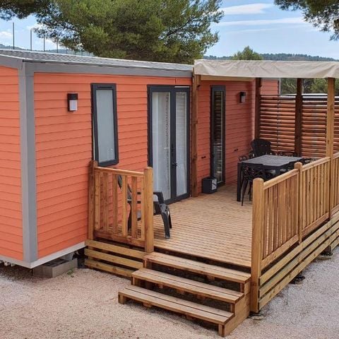 Mobilheim 4 Personen - CONFORT PLUS 2 Zimmer 8mx4m (29.9m²) + Klimaanlage + Geschirrspüler + Terrasse + tv