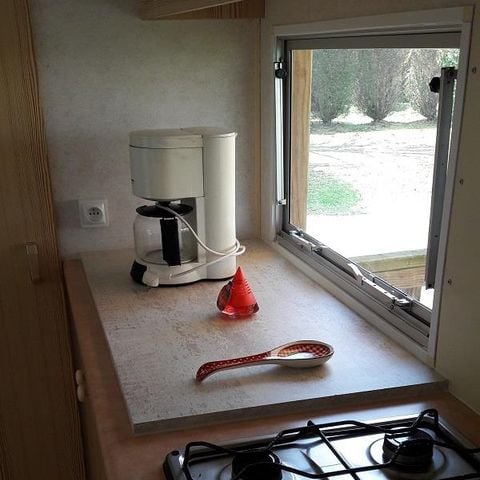 MOBILHOME 4 personnes - (sans sanitaires)