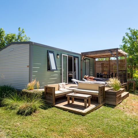 BUNGALOW 4 personnes - Mobil home Premium Plus 31m2 - 2 chambres +TV+Clim+Draps+Serviettes+Lits faits+Ménage inclus 4 pers