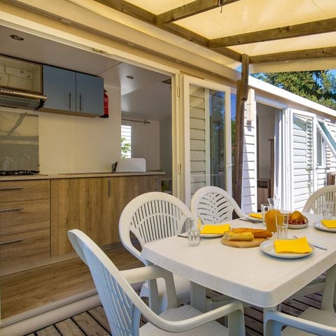Bungalow 6 Personen - Mobilheim | Comfort | 3 Zi. | 6 Pers. | Erhöhte Terrasse | Clim.