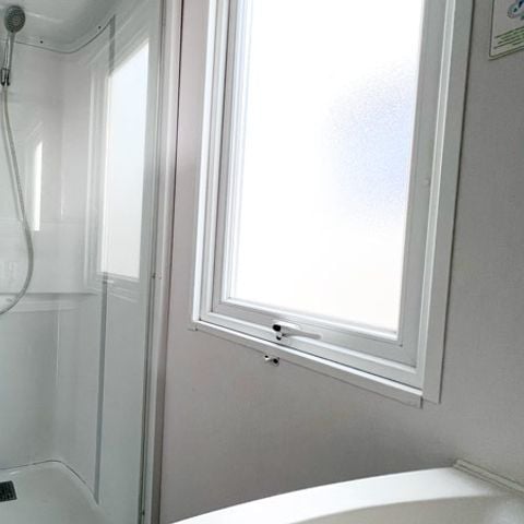 MOBILHOME 4 personnes - Loggia - 25m² - 2 chambres - climatisé