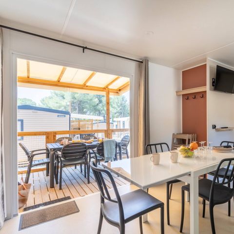 BUNGALOW 6 personnes - Mobil-home | Premium | 3 Ch. | 6 Pers. | Terrasse surélevée | 2 SDB | Clim. | TV