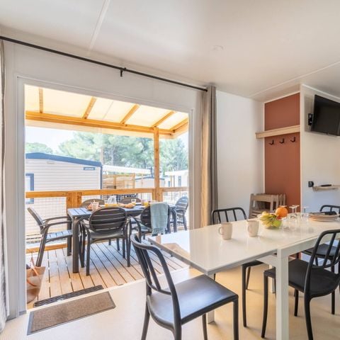 Mobilheim 6 personen - Mobilheim | Premium | 3 Zi. | 6 Pers. | Hochterrasse | 2 Bäder | Klimaanlage | TV