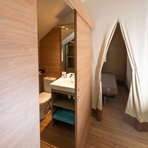 Accommodatie 4 personen - Lodgetent MET sanitaire voorzieningen