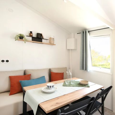 Mobilheim 2 Personen - NEW 2023// Mobilheim Premium 20m² (1 Schlafzimmer) + TV + Überdachte Terrasse + LV