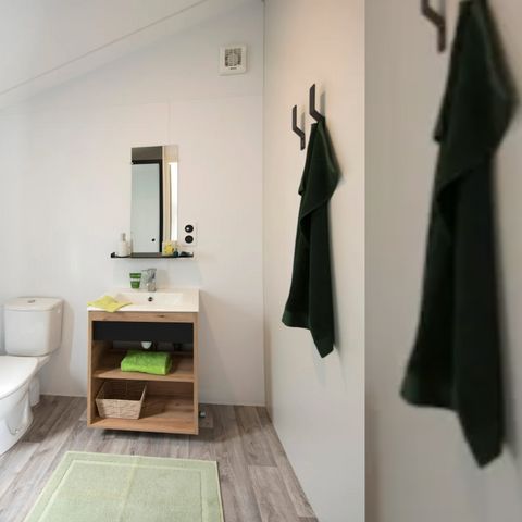 MOBILHOME 2 personnes - NEW 2023// Mobil-Home Premium 20m² (1 chambre)  + TV + Terrasse couverte + LV