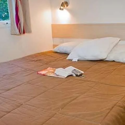 Mobilheim 5 Personen - Confort 32m² - 2 Zimmer + TV + überdachte Terrasse