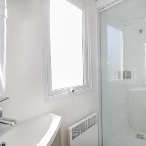 Mobilheim 4 Personen - Loggia Confort 30m² - 2 Zimmer + TV + Terrasse