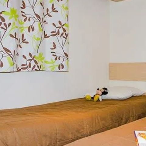 Mobilhome 6 personnes - Mobil-home Confort 38m² - 3 chambres + 2 salles de bain + TV + terrasse