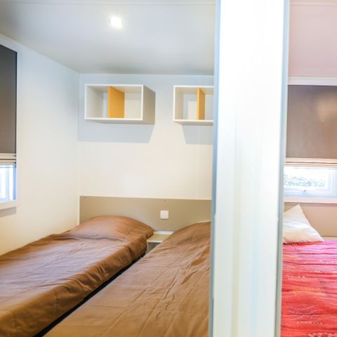 Mobilheim 6 Personen - Flower Premium 32m² - 3 Zimmer + Geschirrspüler + TV + Terrasse