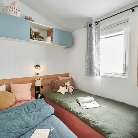 MOBILHEIM 6 Personen - NEW 2023// Mobilheim Premium 40m² 3 Schlafzimmer + 2 Bäder + überdachte Terrasse + LV + TV