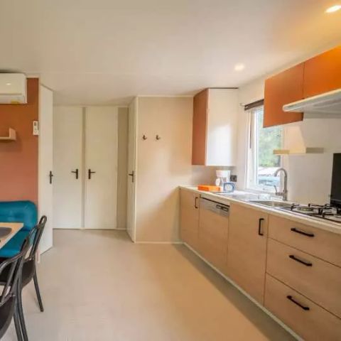 MOBILE HOME 5 people - Loggia Bay 3 Rooms 4/5 People (4 adults + 1 child -12 years) Air-conditioned + TV