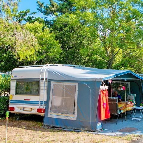 STAANPLAATS - Hoog comfort