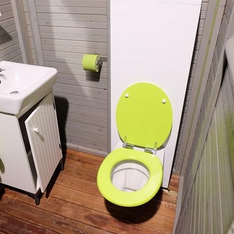 Pitch - Premium + private bathroom