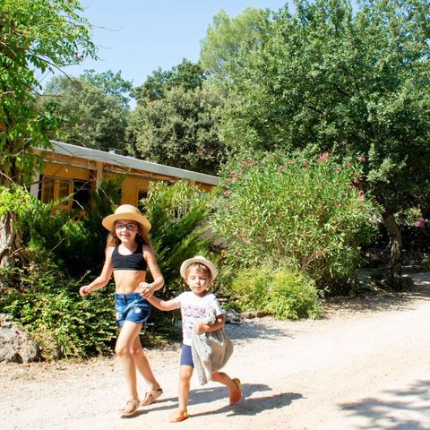 PLOT - SITE without electricity : 1 Car + Tent