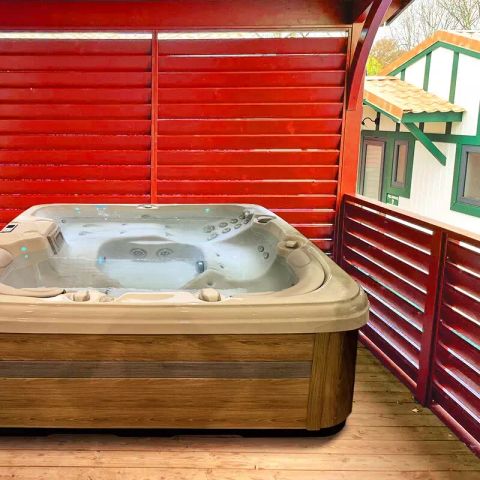 CHALET 5 people - Basque Belharra Premium 3 Rooms 5 People Air-conditioned + TV + Jacuzzi