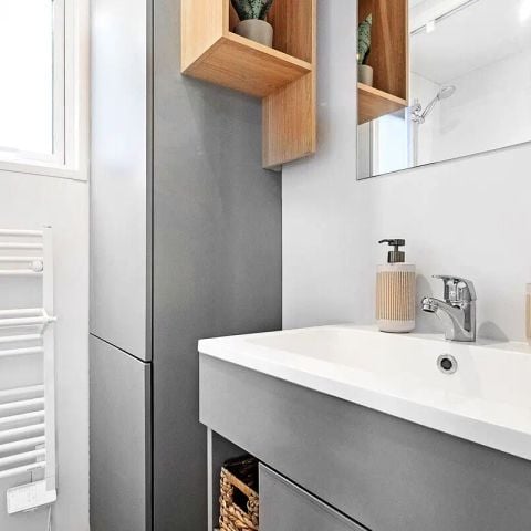 Mobilheim 8 Personen - Ferienhaus in Ibardin, 5 Zimmer, für 8 Personen, klimatisiert + TV