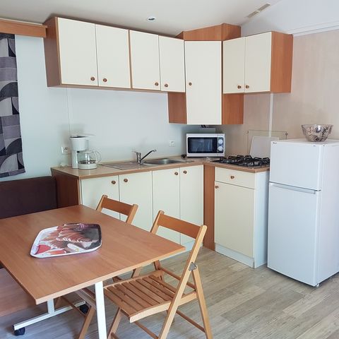 Stacaravan 4 personen - Stacaravan IRM - 2 slaapkamers - max. 4 slaapplaatsen