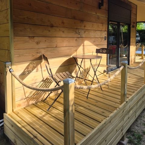 Tente en toile et en bois 3 personnes - Cabane bois Glamping sous toile saharienne