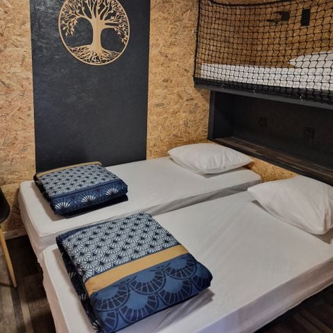 Tente en toile et en bois 3 personnes - Cabane bois Glamping sous toile saharienne