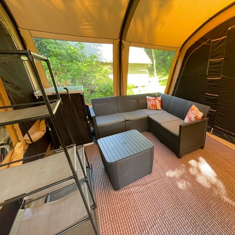 Tent 4 personen - Gemeubileerde Tent 23m² - 3 kamers - geen sanitair - Voortent 11m² - Dakterras