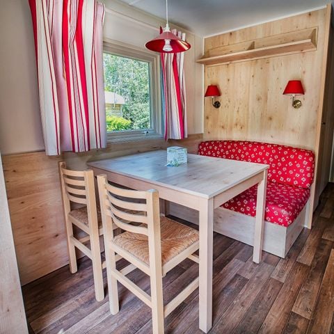 CARAVANE 4 personnes - Roulotte Confort 21m² - 2 chambres - TV - Table de pique-nique - avec sanitaires