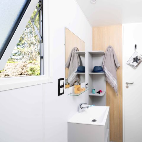 PARCELA - Parcela con instalaciones sanitarias individuales