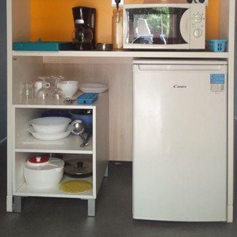 TENTE 2 personnes - Le Coco 1 chambre 12m² sans sanitaires(2 adultes maxi - animaux inderdit - non fumeur)