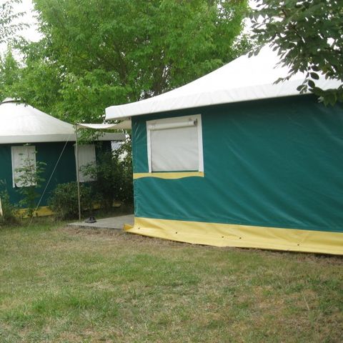 BUNGALOW DE LONA 4 personas - Sin instalaciones sanitarias