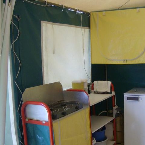 BUNGALOW DE LONA 4 personas - Sin instalaciones sanitarias