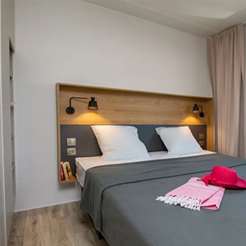 Mobilheim 4 Personen - Sillans Privater Jacuzzi - 32m² - 2 Zimmer - Geschirrspüler + Tv + A/C