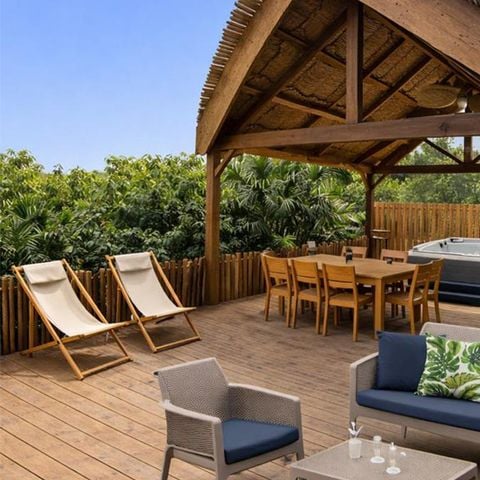 Mobilheim 6 personen - TAOS Luxe 40m2 Terrasse 35m2+ Privater Jacuzzi - 6 pers 3 Schlafzimmer 2 Bäder - Klimaanlage