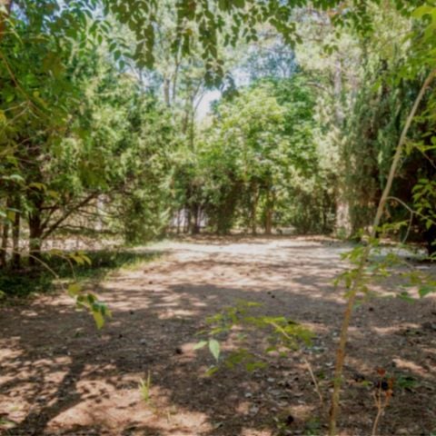 EMPLACEMENT - Emplacements Nu