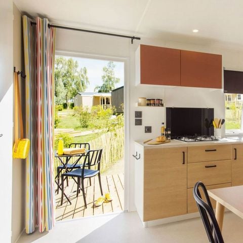 Stacaravan 4 personen - Premium Mercure 26m² (2 kamers) + TV + Airconditioning + Overdekt terras