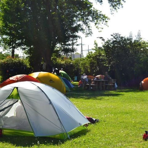 EMPLACEMENT - Emplacement tente